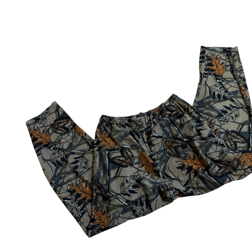 Fruit of the Loom Men's Camouflage Sweatpants - Olive, Brown, Black - Picture 2 of 4